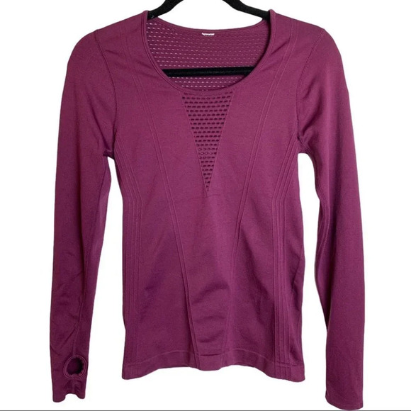 Fabletics Long Sleeve Perforated  Compression Top Active wear Athleisure - Picture 1 of 9